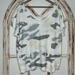 POL lightweight v-neck oversized sweater- knit- Size Small